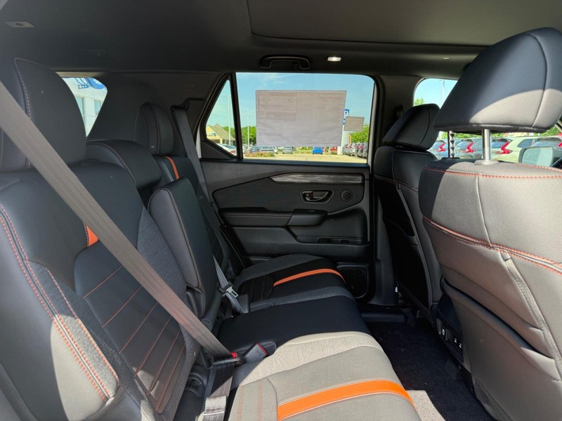 Honda Passport Vehicle Image 5