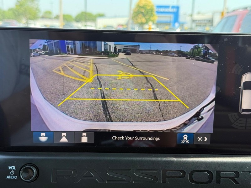 Honda Passport Vehicle Image 13
