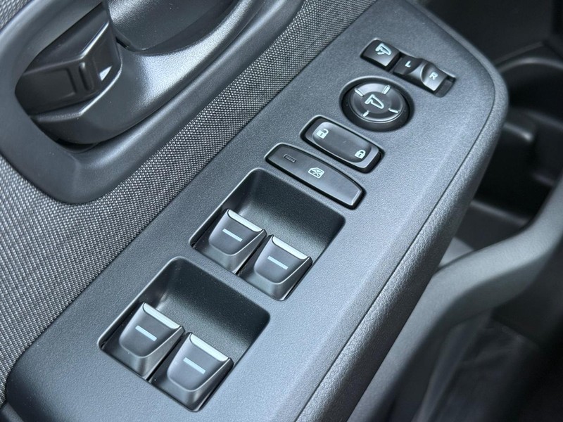 Honda Passport Vehicle Image 15