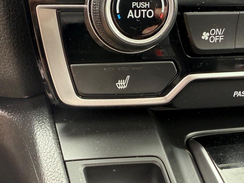 Honda CR-V Vehicle Image 21