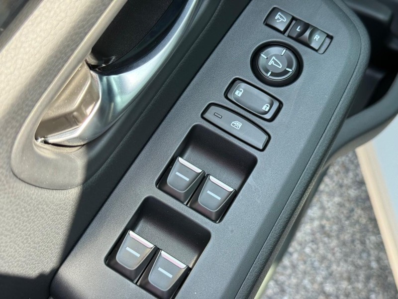 Honda Pilot Vehicle Image 16