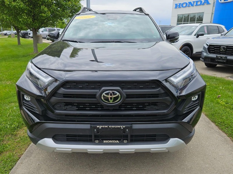 Toyota RAV4 Vehicle Image 8