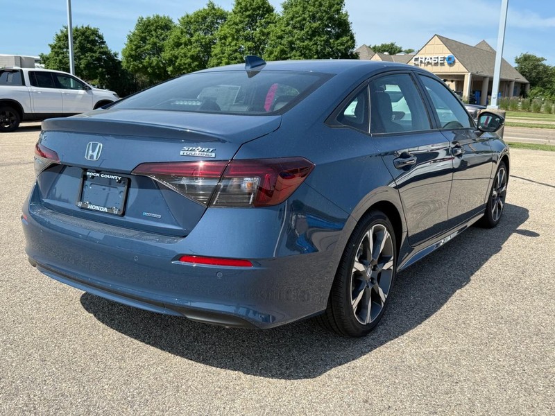 Honda Civic Sedan Hybrid Vehicle Image 3
