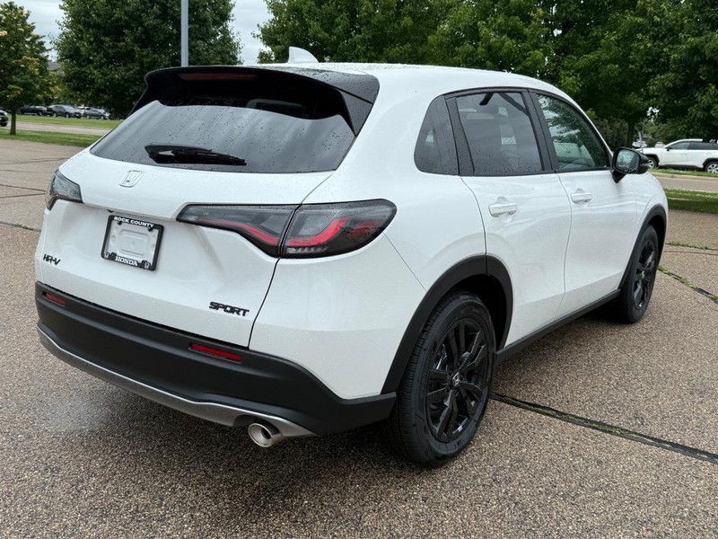 Honda HR-V Vehicle Image 3