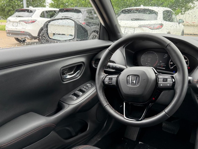 Honda HR-V Vehicle Image 9