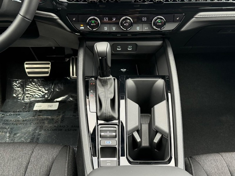 Honda Accord Hybrid Vehicle Image 8