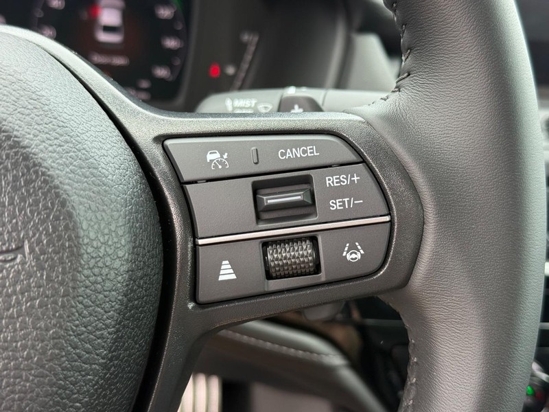Honda Accord Hybrid Vehicle Image 12
