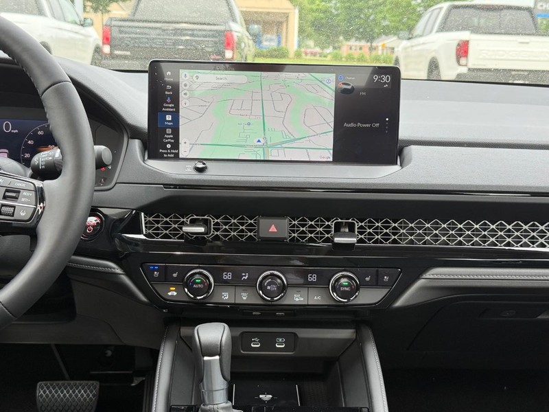 Honda Accord Hybrid Vehicle Image 7