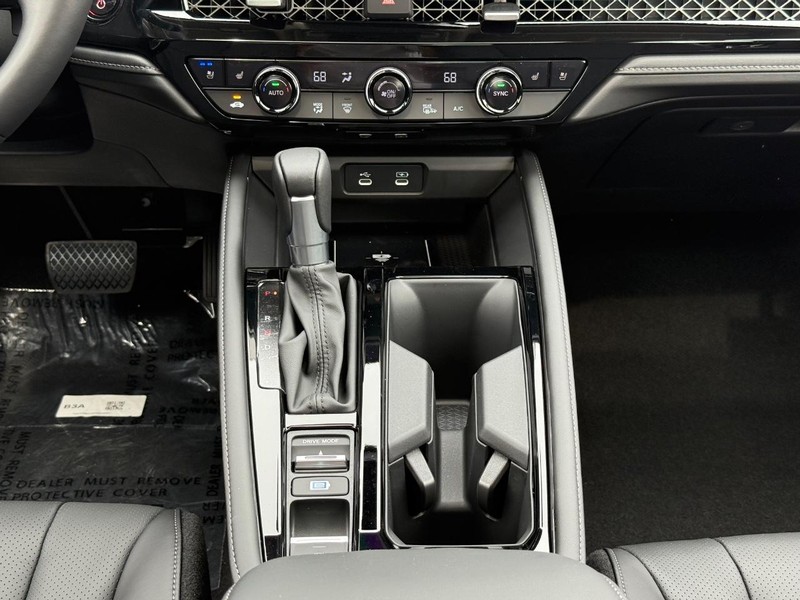 Honda Accord Hybrid Vehicle Image 8
