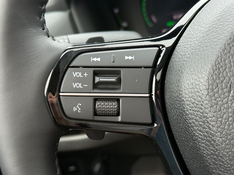 Honda Accord Hybrid Vehicle Image 11
