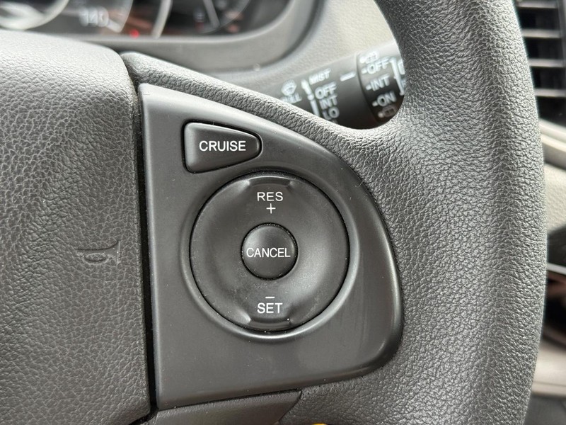 Honda CR-V Vehicle Image 17