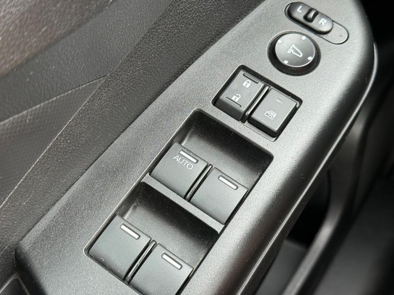 Honda CR-V Vehicle Image 20