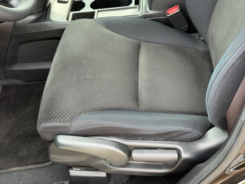 Honda CR-V Vehicle Image 21