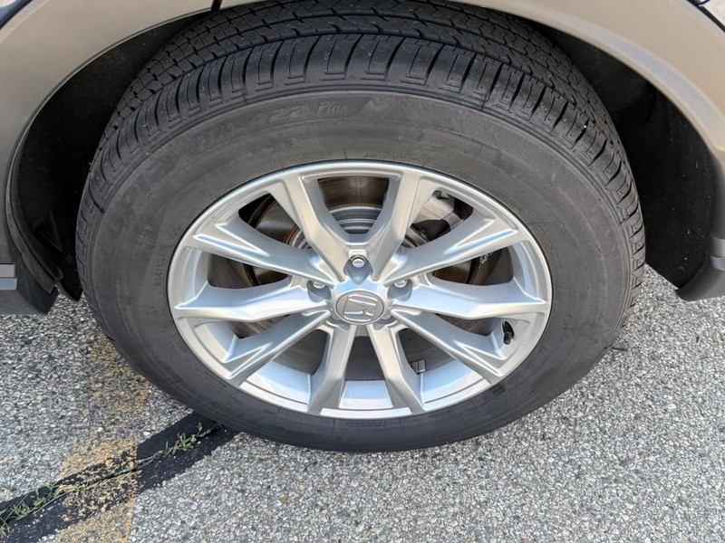 Honda CR-V Vehicle Image 6