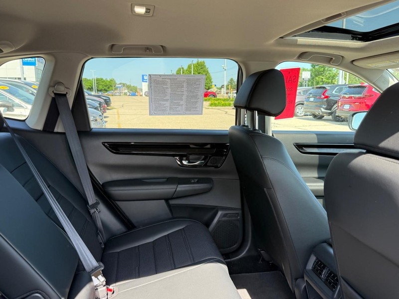Honda CR-V Vehicle Image 9