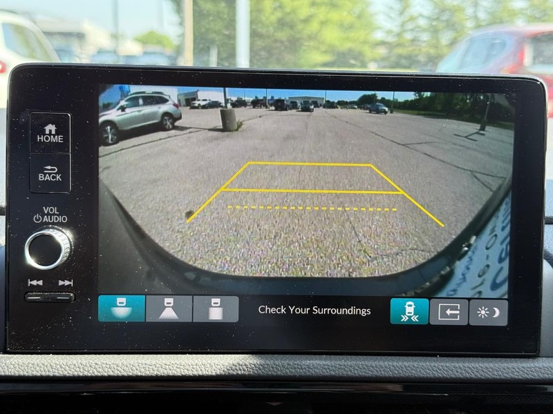 Honda CR-V Vehicle Image 18