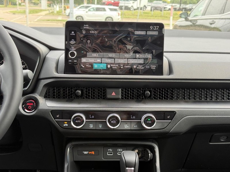 Honda CR-V Hybrid Vehicle Image 7
