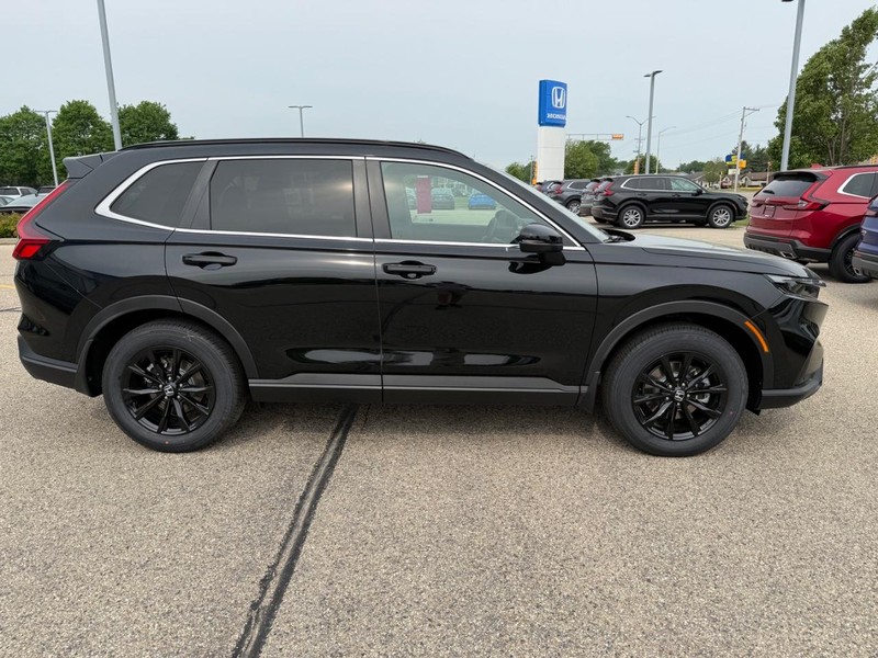 Honda CR-V Hybrid Vehicle Image 2