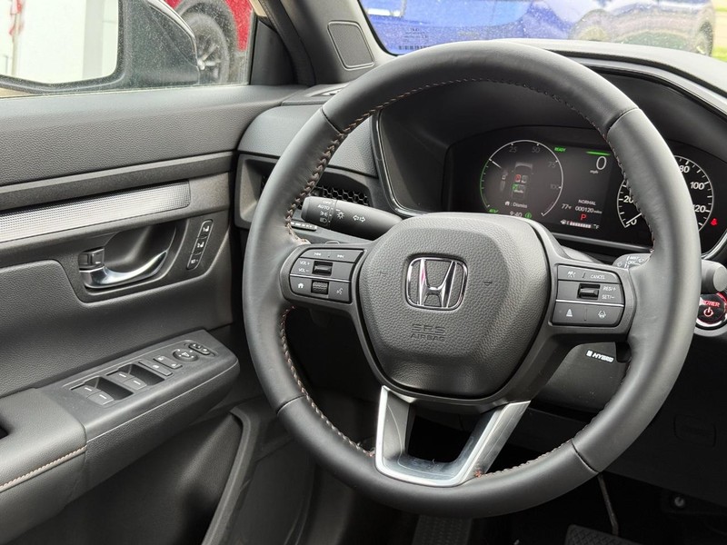 Honda CR-V Hybrid Vehicle Image 9