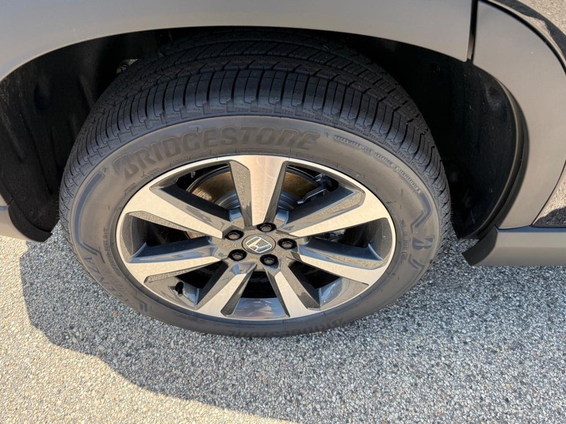 Honda Pilot Vehicle Image 4