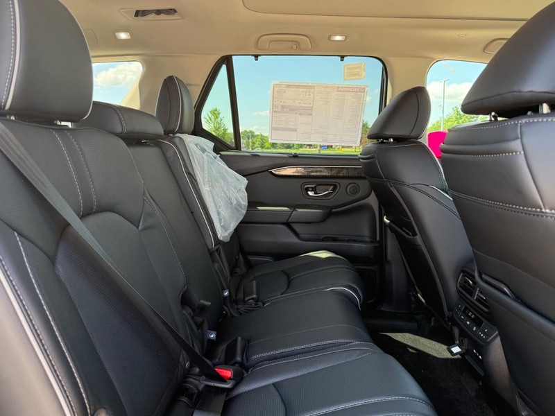 Honda Pilot Vehicle Image 5