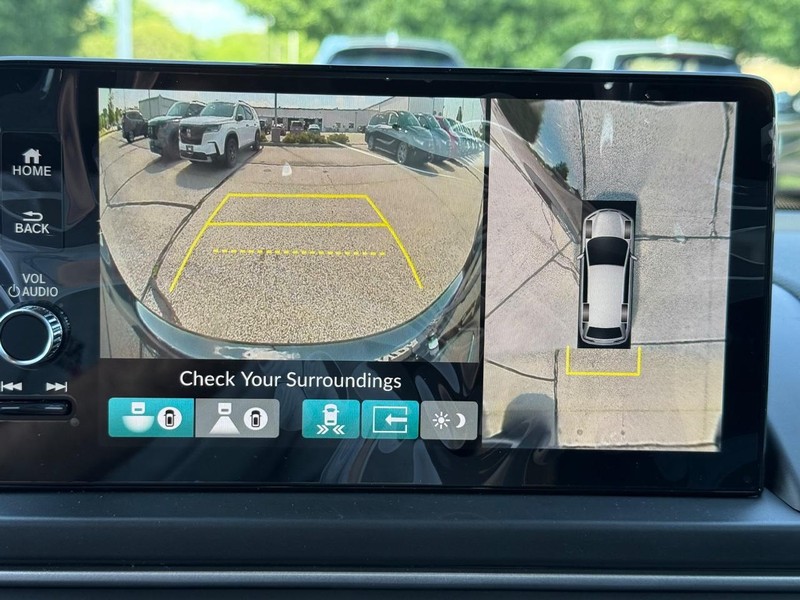 Honda Pilot Vehicle Image 14