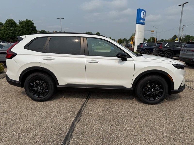 Honda CR-V Hybrid Vehicle Image 2