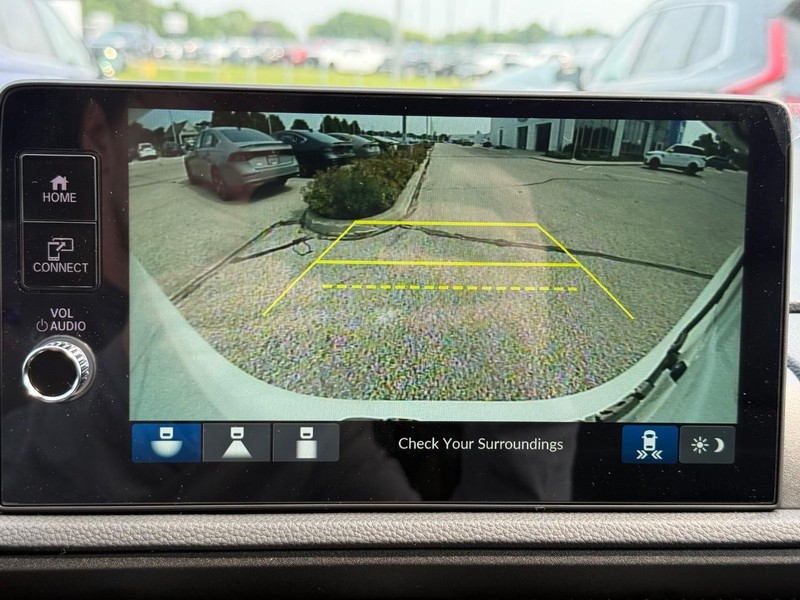 Honda CR-V Hybrid Vehicle Image 13