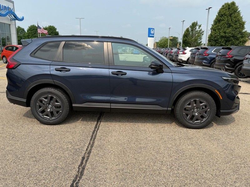 Honda CR-V Hybrid Vehicle Image 2