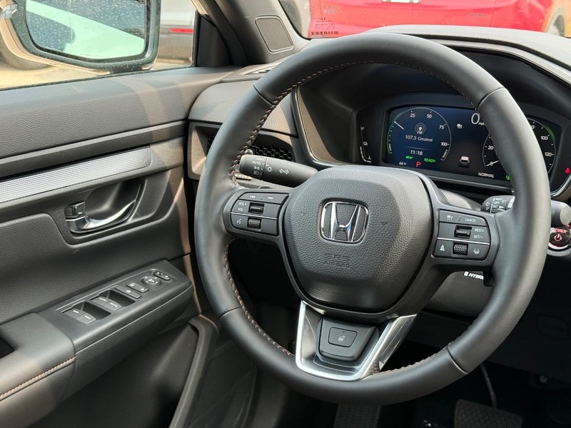 Honda CR-V Hybrid Vehicle Image 9