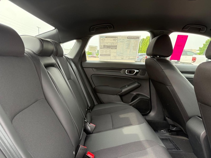 Honda Civic Sedan Vehicle Image 5