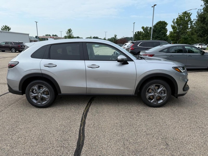 Honda HR-V Vehicle Image 2