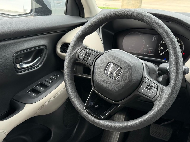 Honda HR-V Vehicle Image 9