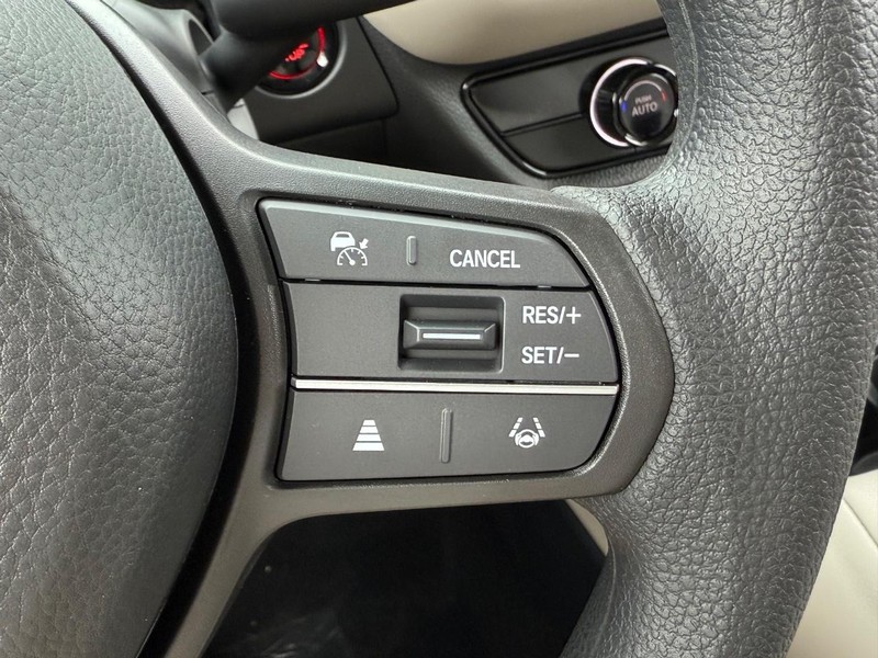 Honda HR-V Vehicle Image 12