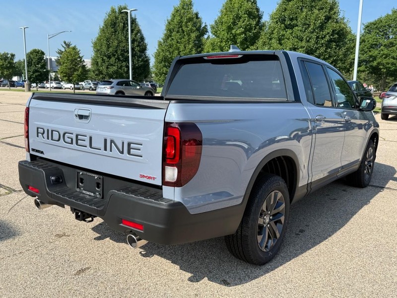 Honda Ridgeline Vehicle Image 3