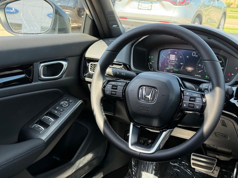 Honda Civic Sedan Hybrid Vehicle Image 9