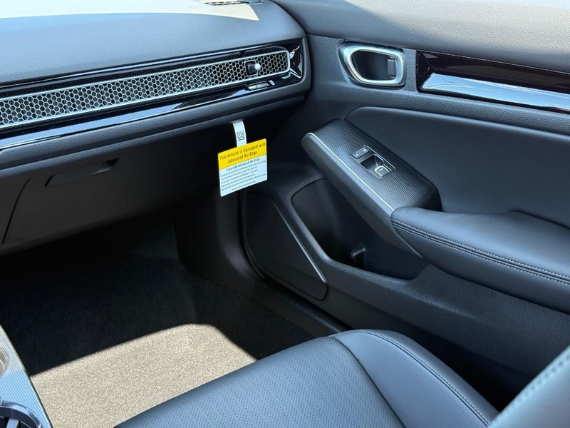 Honda Civic Sedan Hybrid Vehicle Image 10