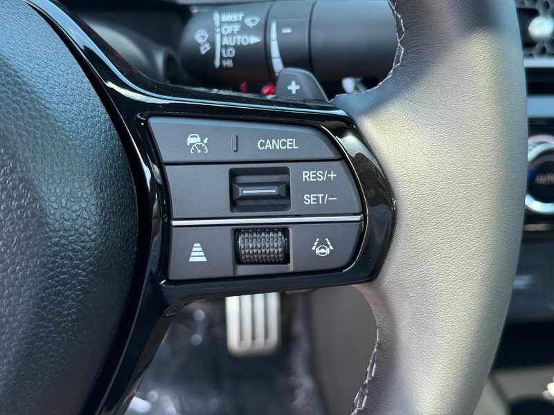 Honda Civic Sedan Hybrid Vehicle Image 12