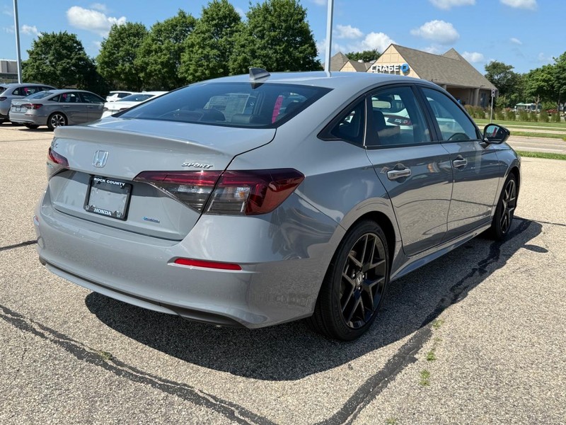 Honda Civic Sedan Hybrid Vehicle Image 3