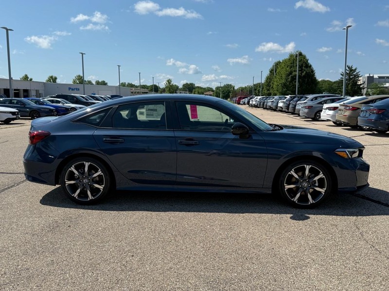 Honda Civic Sedan Hybrid Vehicle Image 2