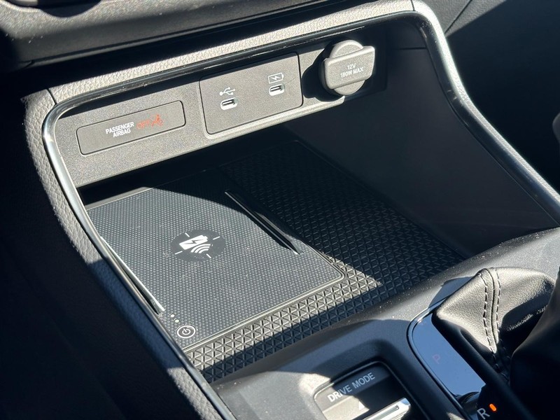 Honda CR-V Vehicle Image 14