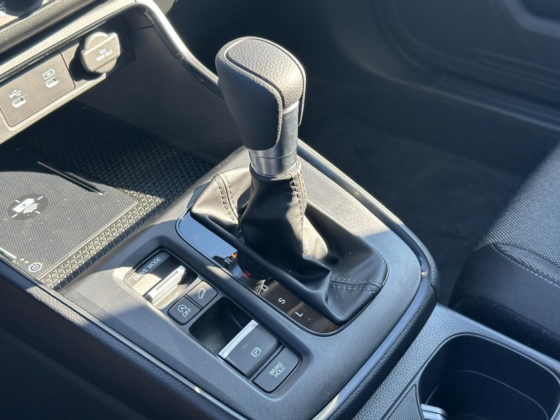 Honda CR-V Vehicle Image 15