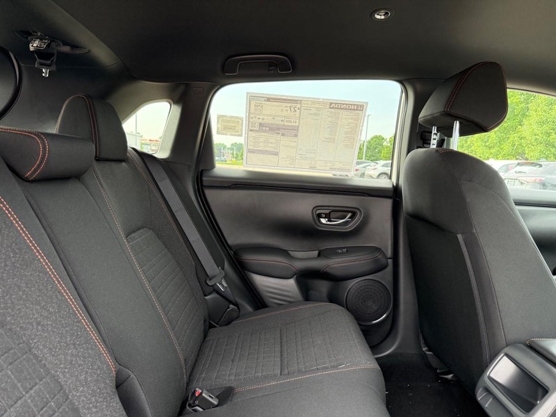 Honda HR-V Vehicle Image 5