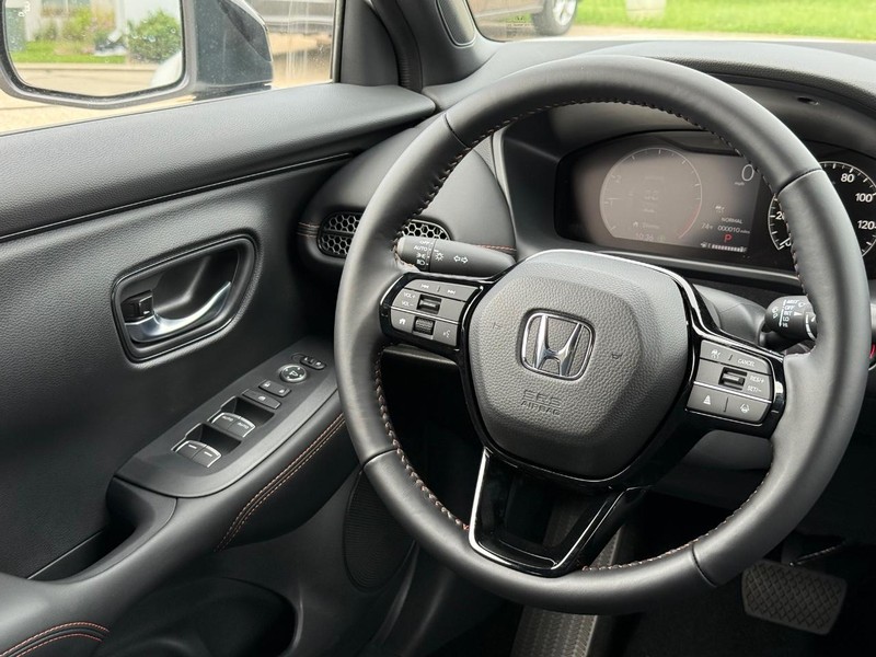 Honda HR-V Vehicle Image 9