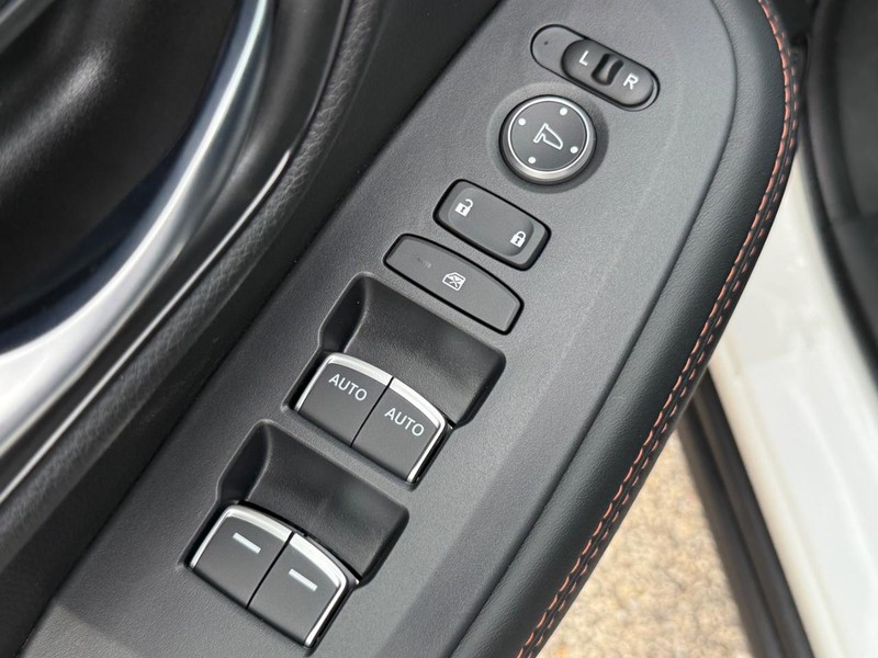 Honda HR-V Vehicle Image 15