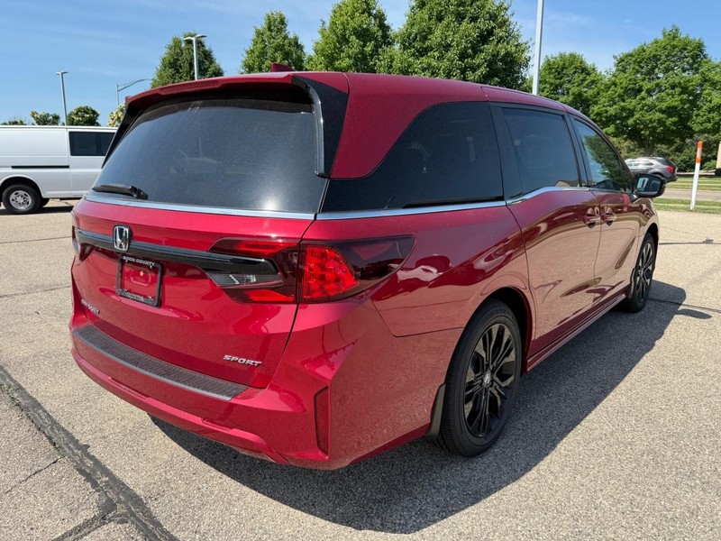 Honda Odyssey Vehicle Image 3