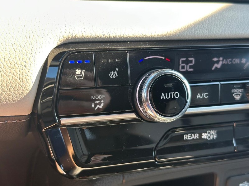 Honda Passport Vehicle Image 17