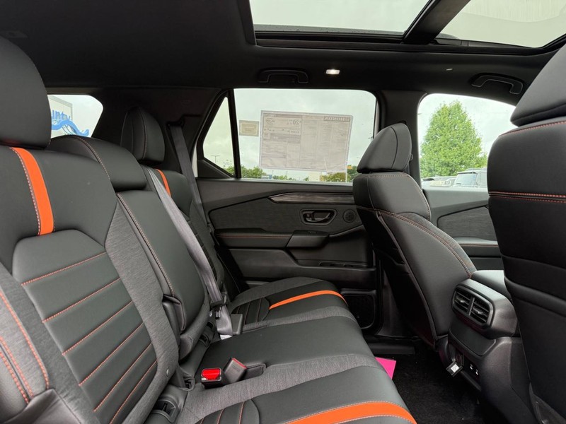 Honda Passport Vehicle Image 5