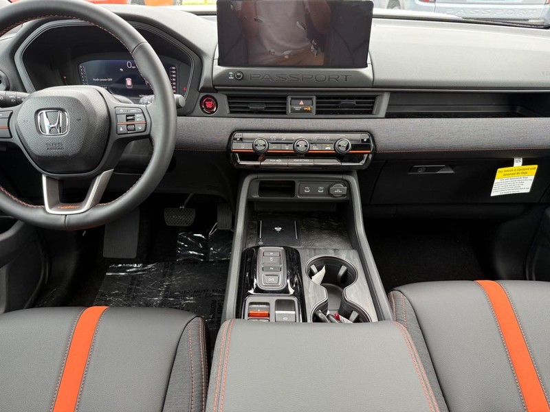 Honda Passport Vehicle Image 6
