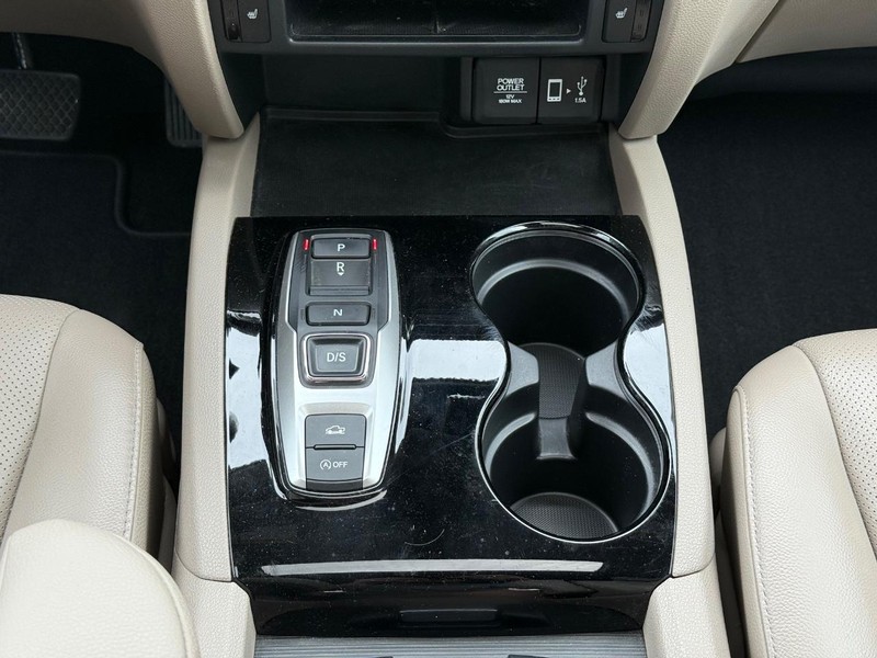 Honda Ridgeline Vehicle Image 13